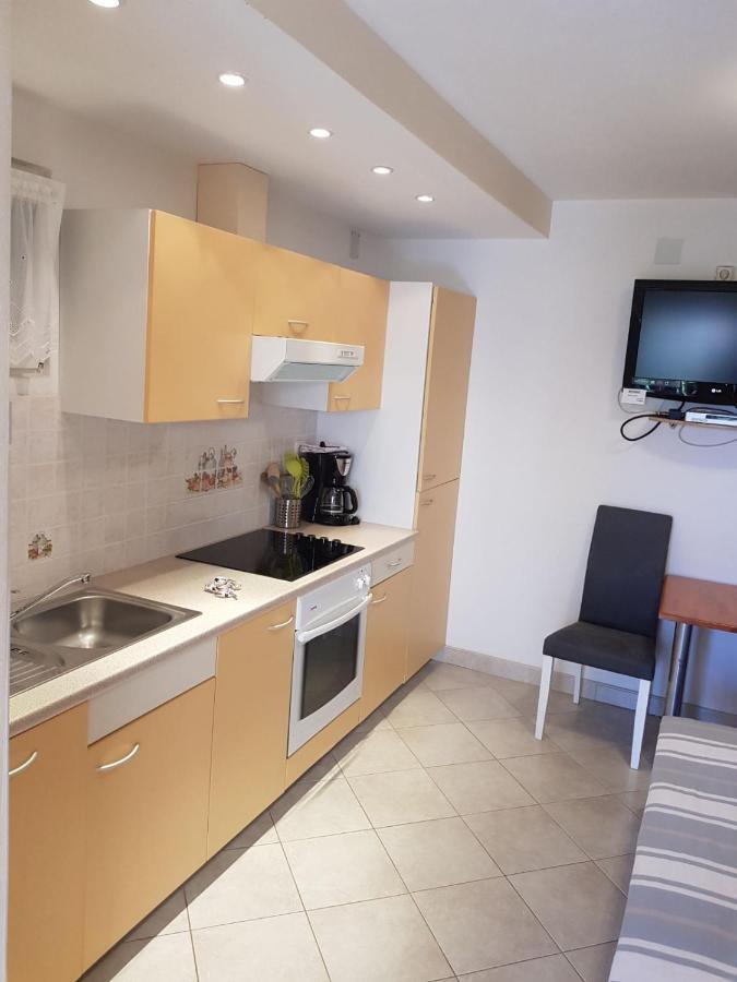 Apartment Jelena Crikvenica Buitenkant foto