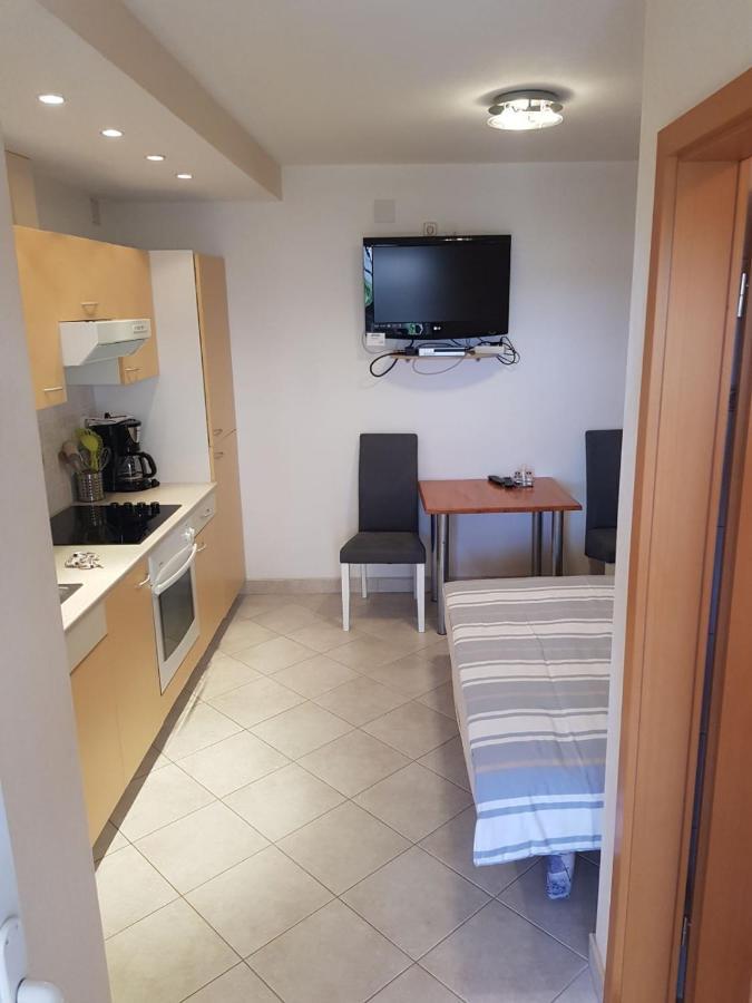 Apartment Jelena Crikvenica Buitenkant foto